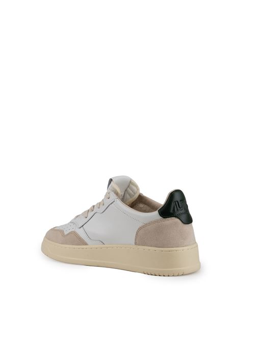 Sneakers Medalist Low in pelle e suede bianco/verde AUTRY | AULMLS56