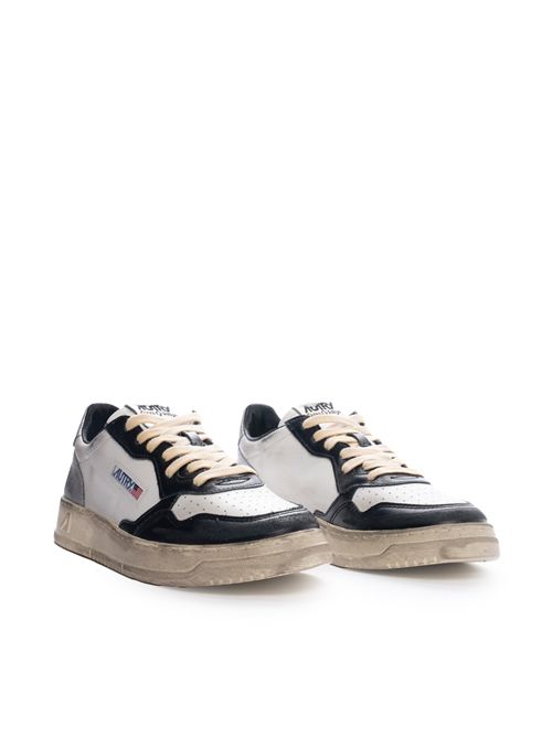 Sneakers Autry Medalist Low Super vintage in pelle bianca/nera/argento AUTRY | AVLMSV11