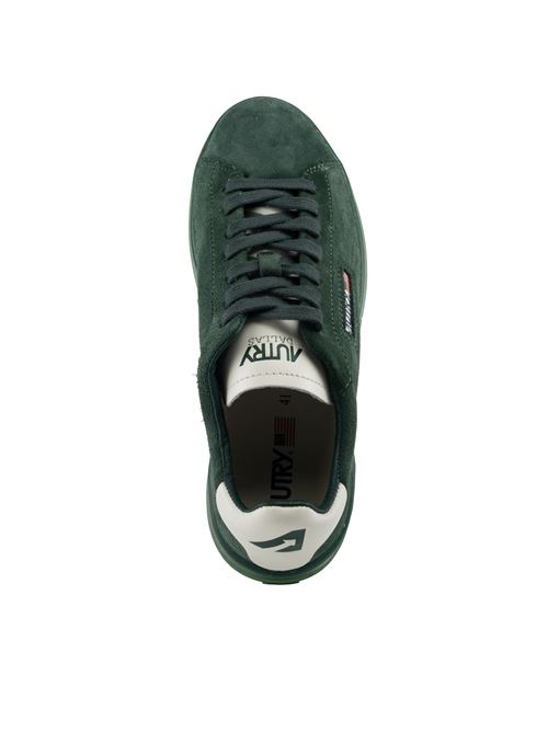 Sneakers Dallas Low in suede Marshmallow e Bottle Green AUTRY | ADLMUE12