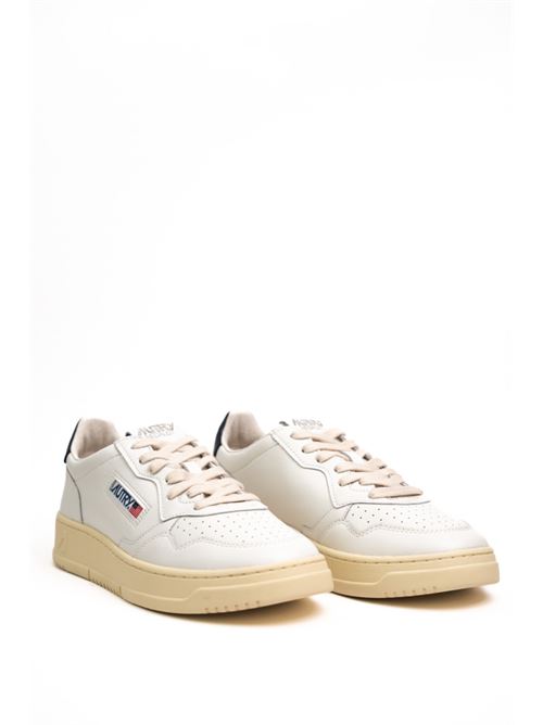 Sneakers Autry Medalist Low in pelle Bianco/Blu AUTRY | AULMLL12