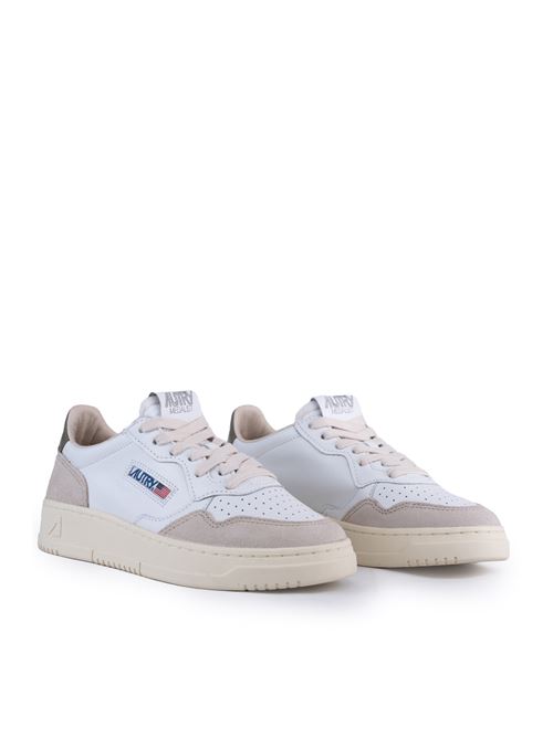 Sneakers Autry Medalist Low in pelle e suede Bianco e Covert Green AUTRY | AULWLS77