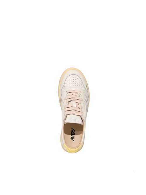 Sneakers Medalist Low in pelle Bianco e Lemon Meringue AUTRY | AULWDL02