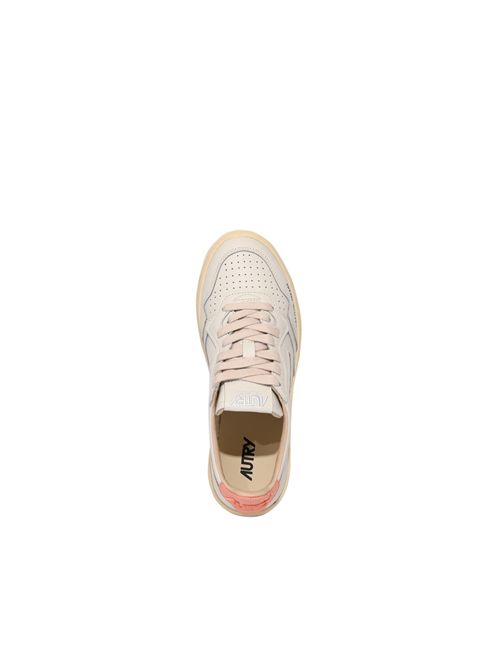 Sneakers Medalist Low in pelle Bianco e Peach Pink AUTRY | AULWDL03