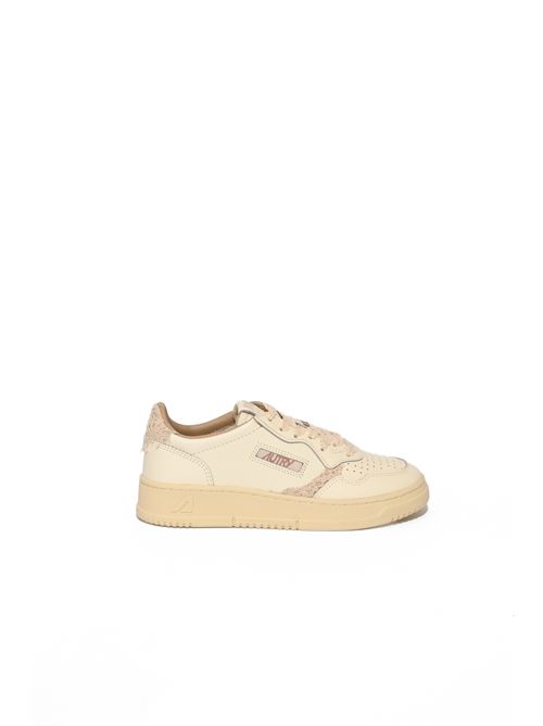 Sneakers Medalist Low in pelle e dettagli macramè AUTRY | AULWMJ01