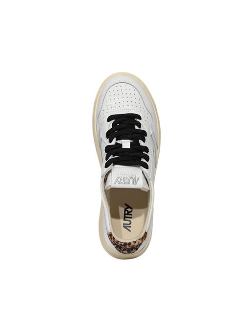 Sneakers Medalist Low in pelle bianco e leopard AUTRY | AULWOC01