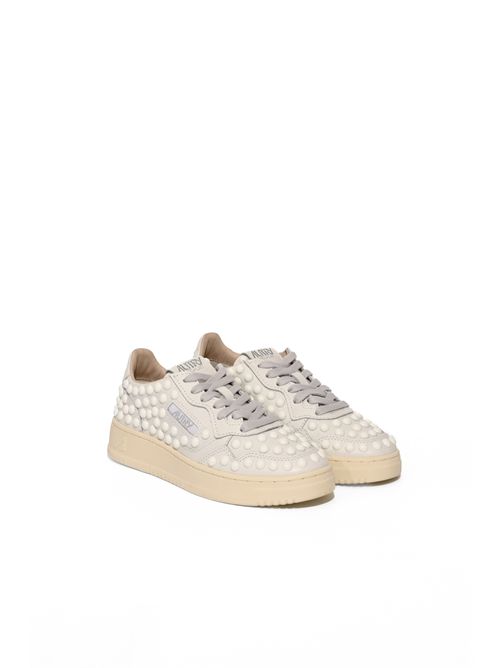 Sneakers Medalist in pelle con borchie sferiche AUTRY | AULWPH01
